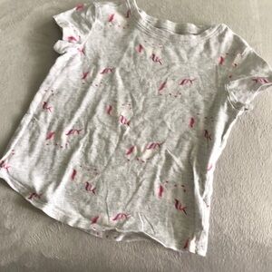 OLD NAVY gray short sleeve unicorn pattern tee in size 4T
